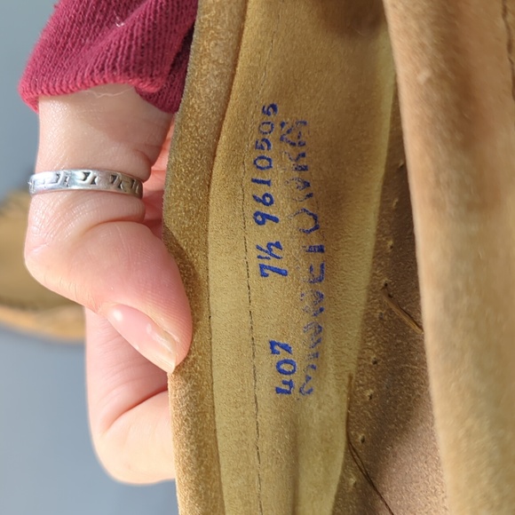 Minnetonka moccasins - Picture 3 of 4